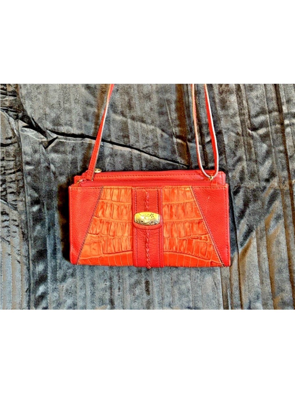 Brighton Red Croc Embossed Leather Crossbody Bag Purse Silver Tone Hardware